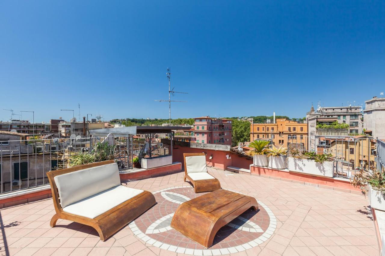 Il Nascondiglio Del Prete Apartment โรม ภายนอก รูปภาพ